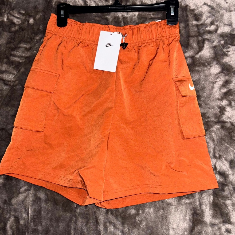 Nike Woven Cargo Shorts Women XS Orange Loose Fit High Rise Elastic Waist Swoosh